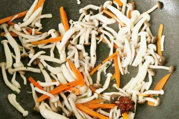 菇菇与小鲜肉的做法图解8