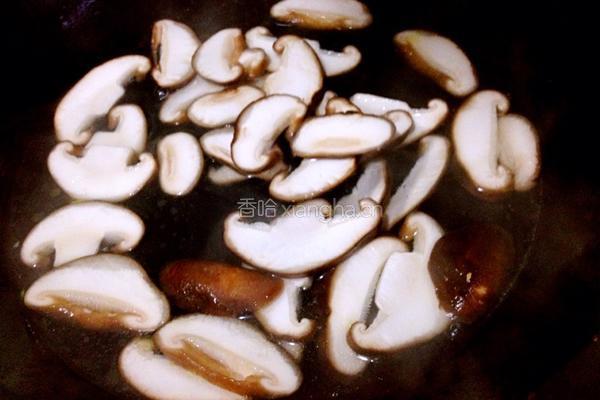 蚝油香菇油菜的做法图解4