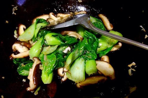 蚝油香菇油菜的做法图解7