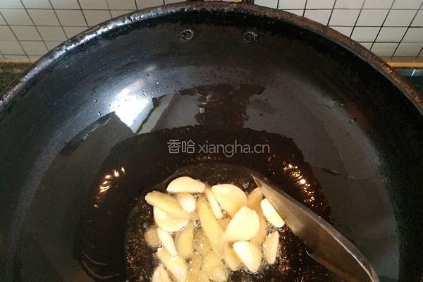 〖 雪菜肉丝炒年糕 〗的做法图解3