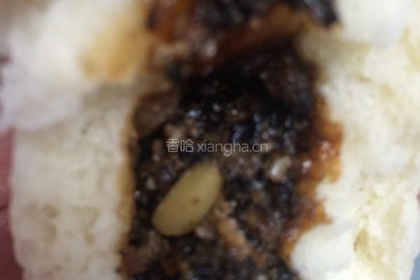 小白兔芝麻松子红糖包的做法图解1