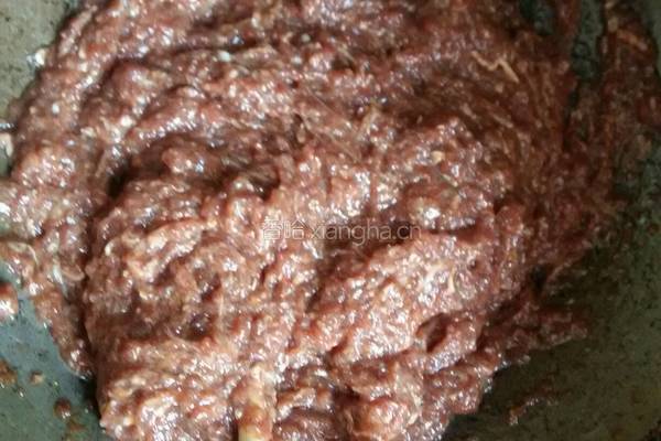 羊肉饺子的做法图解2