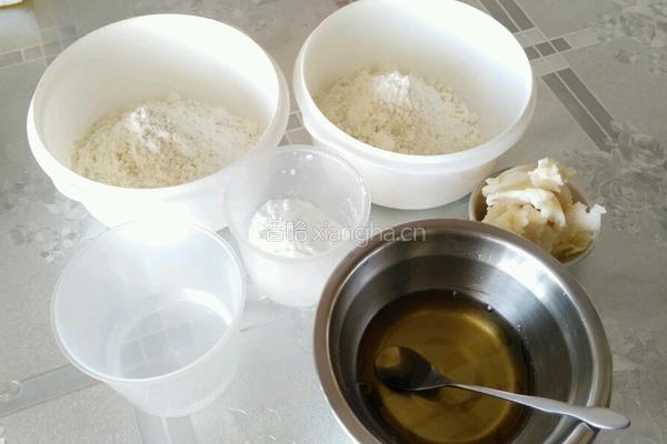 莲蓉酥(豆沙酥)的做法图解1