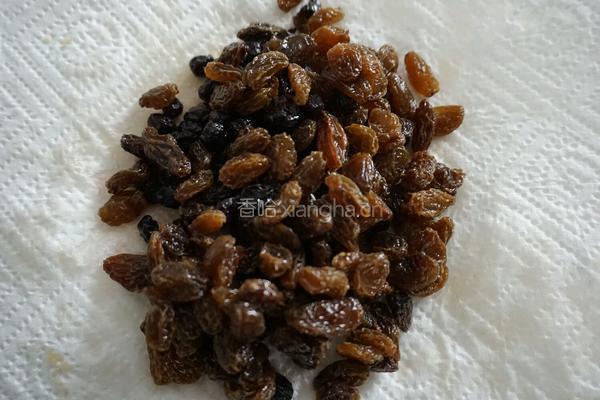 葡萄干马芬蛋糕的做法图解2