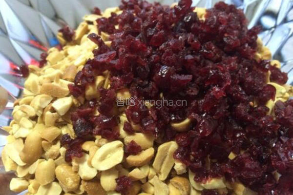 抹茶味牛轧糖的做法图解2