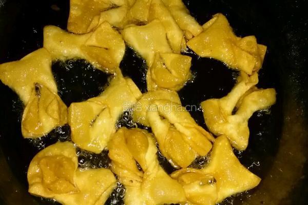炸混沌皮的做法图解5