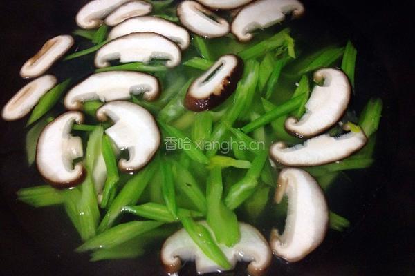 培根芹菜炒杂蔬的做法图解5
