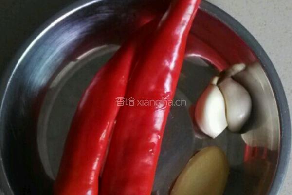 红椒姜丝炝肝片的做法图解3