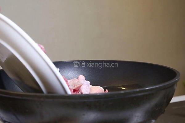 香菇炒鸡块的做法图解5