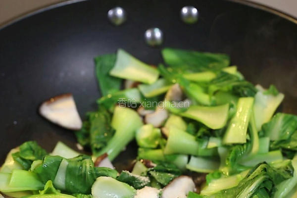 香菇炒油菜的做法图解5