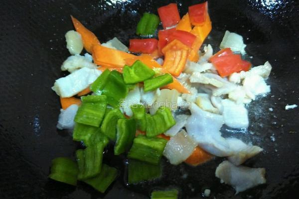 花菜炒咸肉的做法图解5
