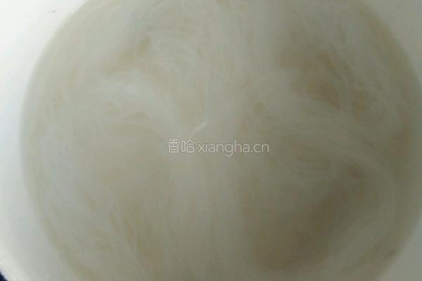 凉拌粉丝豆芽的做法图解2