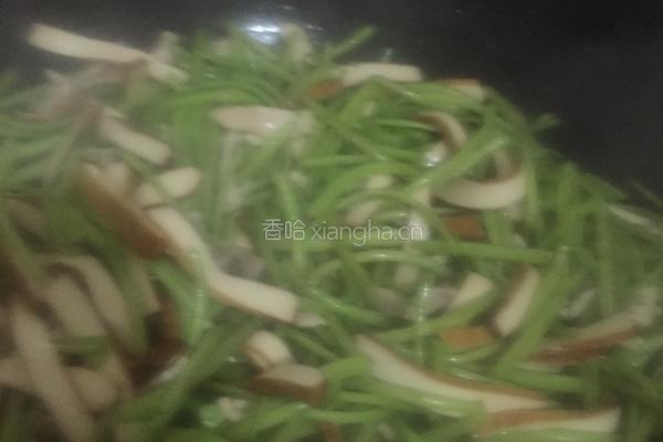 芦蒿炒香干的做法图解4