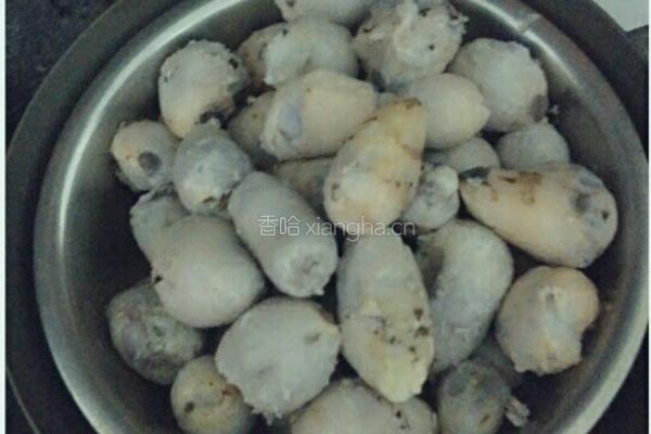 旮旯贼又名"芋饺"的做法图解1