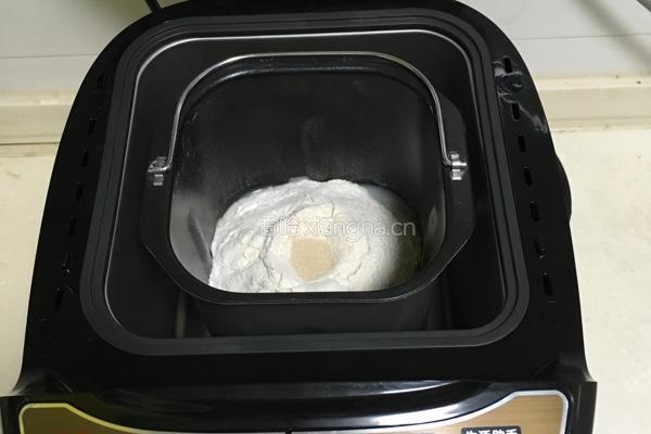 面包机食谱的做法图解1