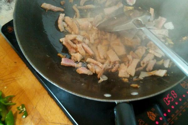 芹菜炒肉的做法图解3