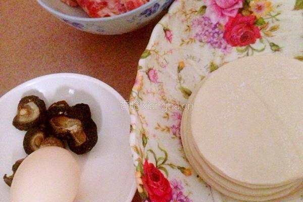 花朵蒸饺的做法图解1