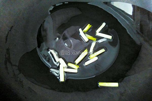 冬笋炒腊肉的做法图解6