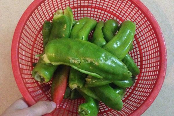 虎皮青椒的做法图解3