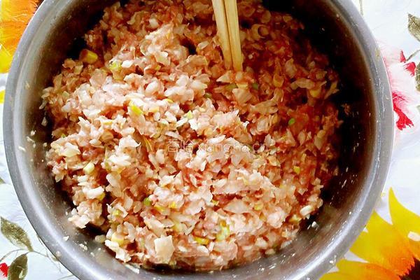 羊肉白菜包子的做法图解4