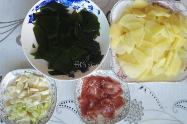 海带土豆片的做法图解1