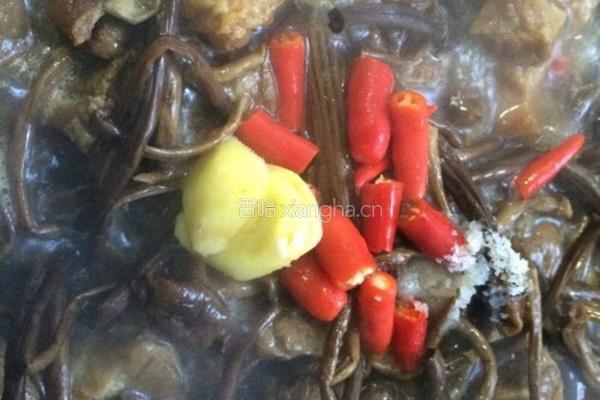 茶树菇烧肉的做法图解7