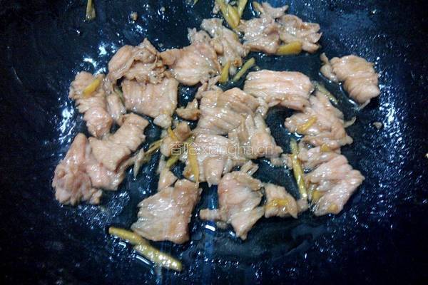荷兰豆炒瘦肉的做法图解6