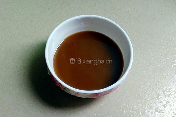 肉片炒鸡腿菇的做法图解3