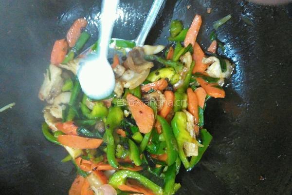 回锅肉(香哈辣酱版)的做法图解14