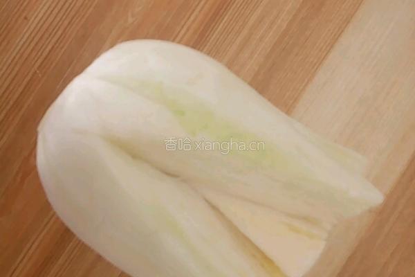白菜莲花汤??的做法图解2