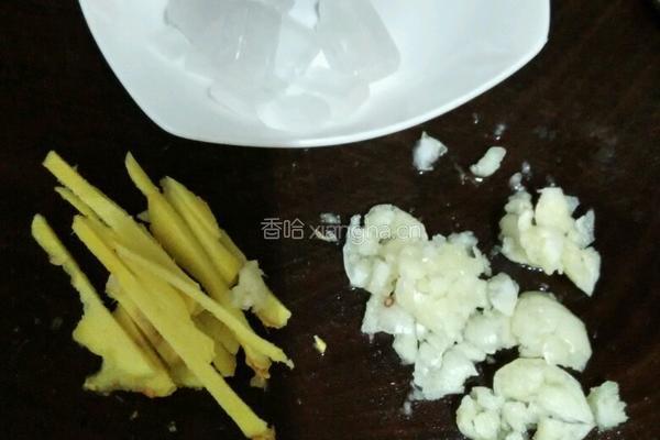 三杯鸭的做法图解1