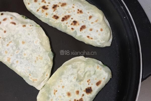韭菜盒子的做法图解15