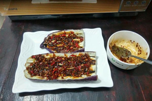 蒜蓉辣茄子的做法图解6