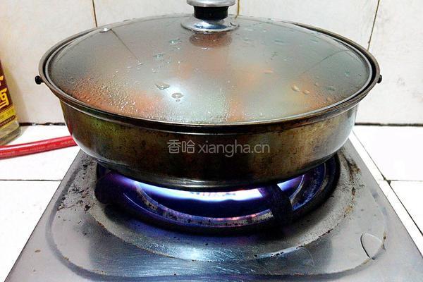 胡萝卜牛筒骨汤的做法图解6