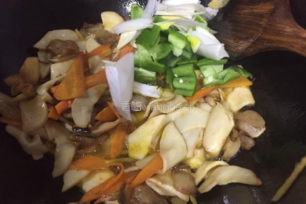 杏鲍菇炒五花肉的做法图解15