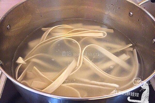 豆角土豆焖乌冬面（宽面）的做法图解6
