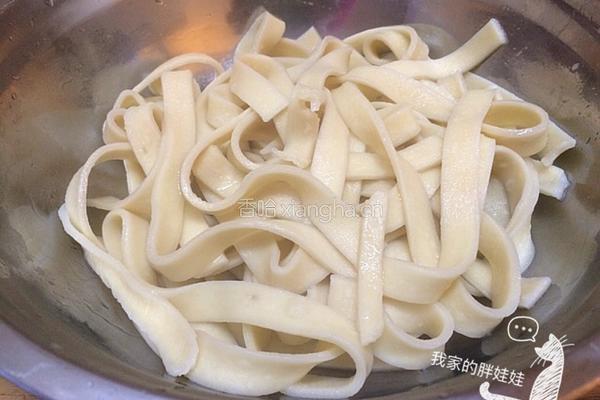 豆角土豆焖乌冬面（宽面）的做法图解7
