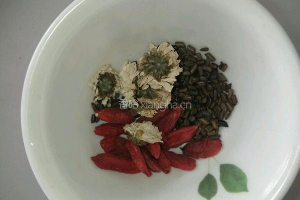 杞菊决明子茶的做法图解1