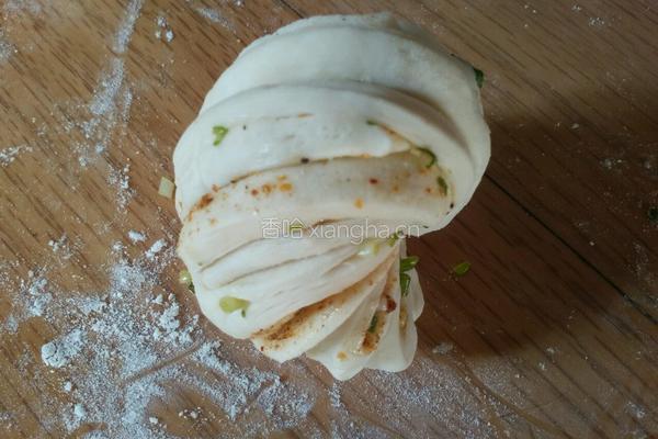 葱油花卷。的做法图解6