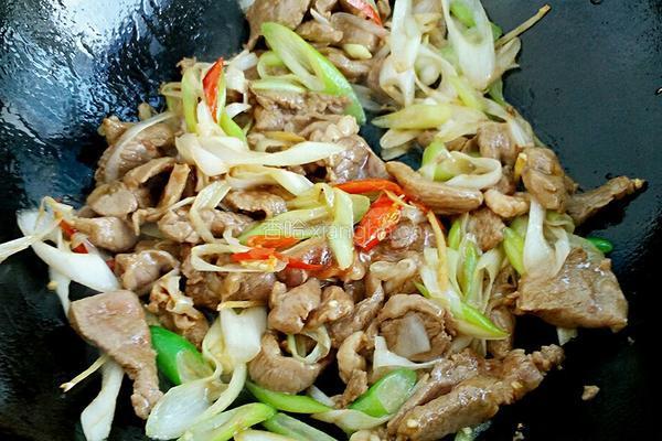 葱爆孜然羊肉的做法图解6