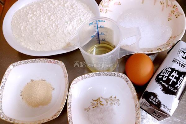 培根面包卷的做法图解1