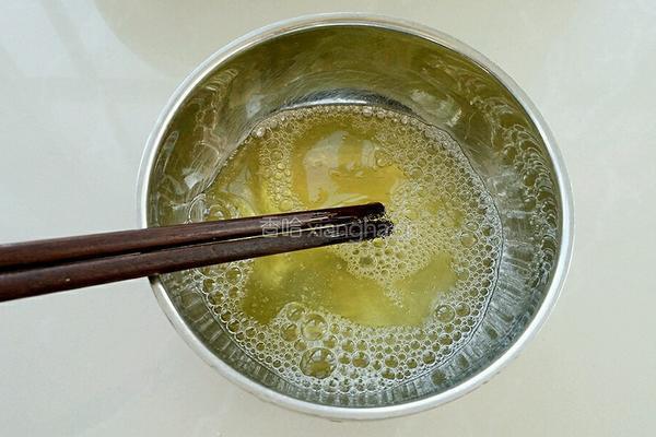 蛋白椰丝球的做法图解3