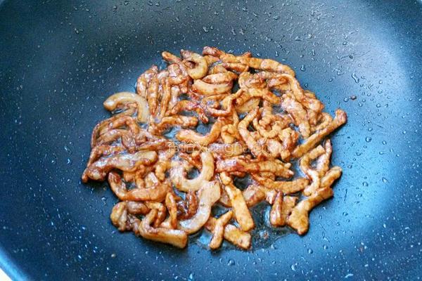 杏鲍菇炒肉丝的做法图解6