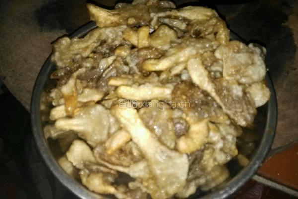 红薯粉炸平菇的做法图解5