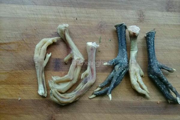黄豆炖鸡爪的做法图解2