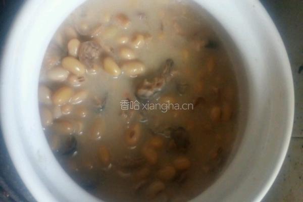 黄豆炖鸡爪的做法图解3