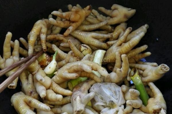 无油焦糖凤爪的做法图解4