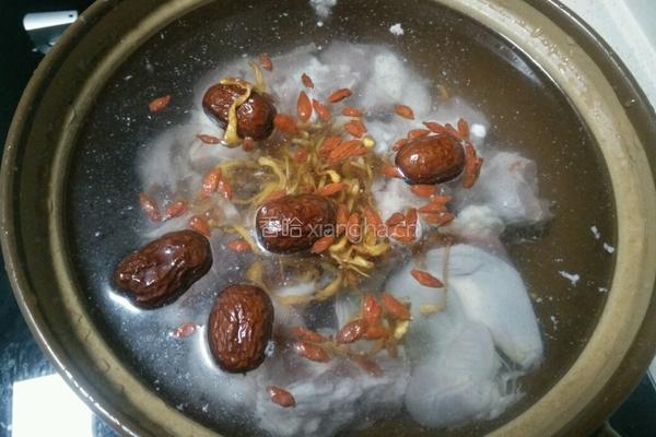 虫草花玉米排骨汤的做法图解3
