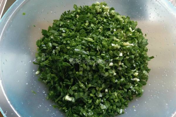 韭菜莲藕猪肉饺的做法图解1