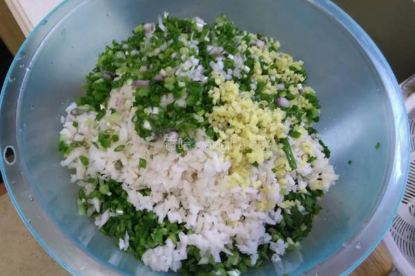 韭菜莲藕猪肉饺的做法图解6